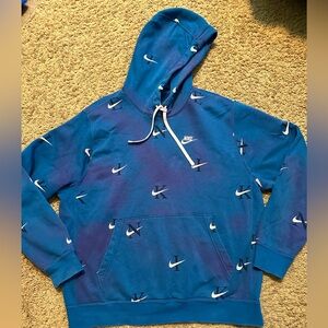 Nike Men’s Comfy Hoodie! (Great Condition)